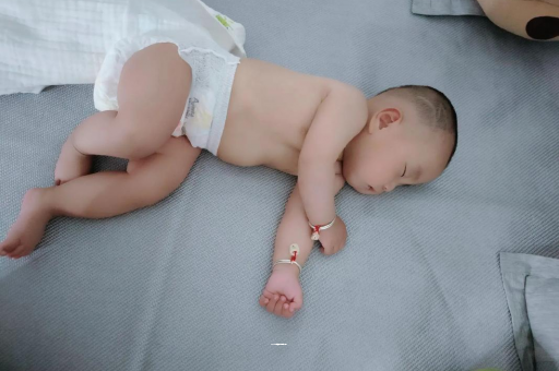 滑县宝宝发烧可以喝牛奶吗